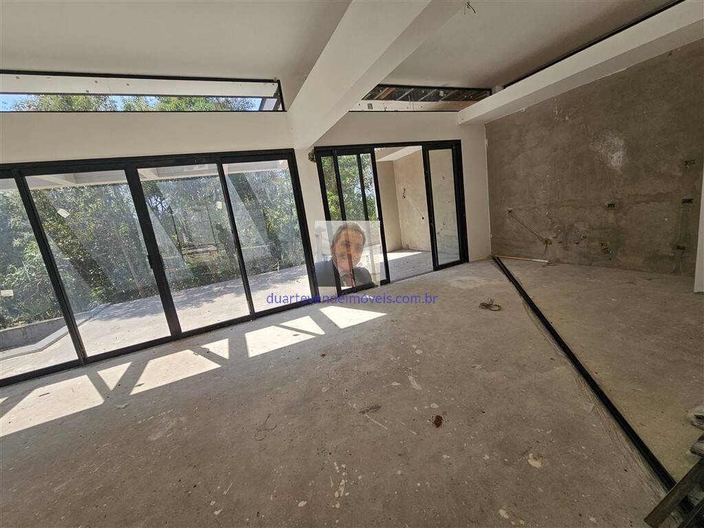 Casa de Condomínio à venda com 4 quartos, 373m² - Foto 5