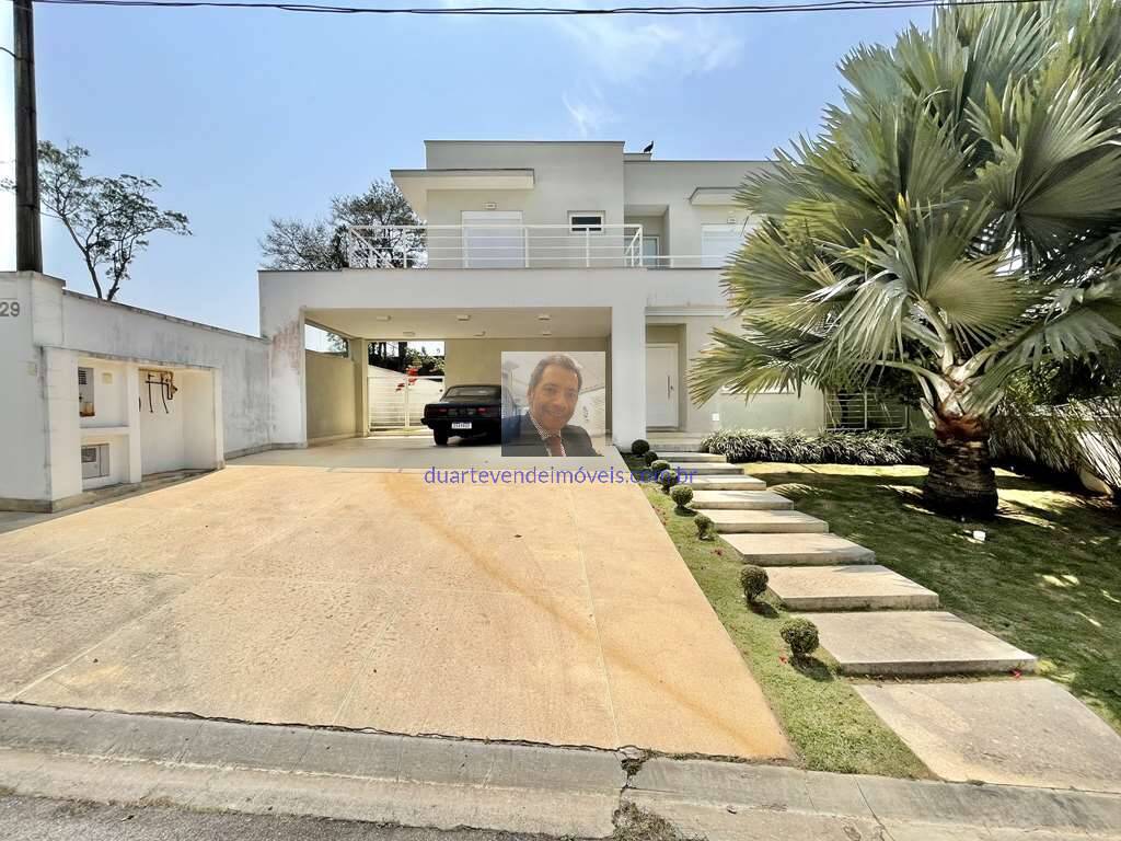 Casa de Condomínio à venda com 4 quartos, 332m² - Foto 2