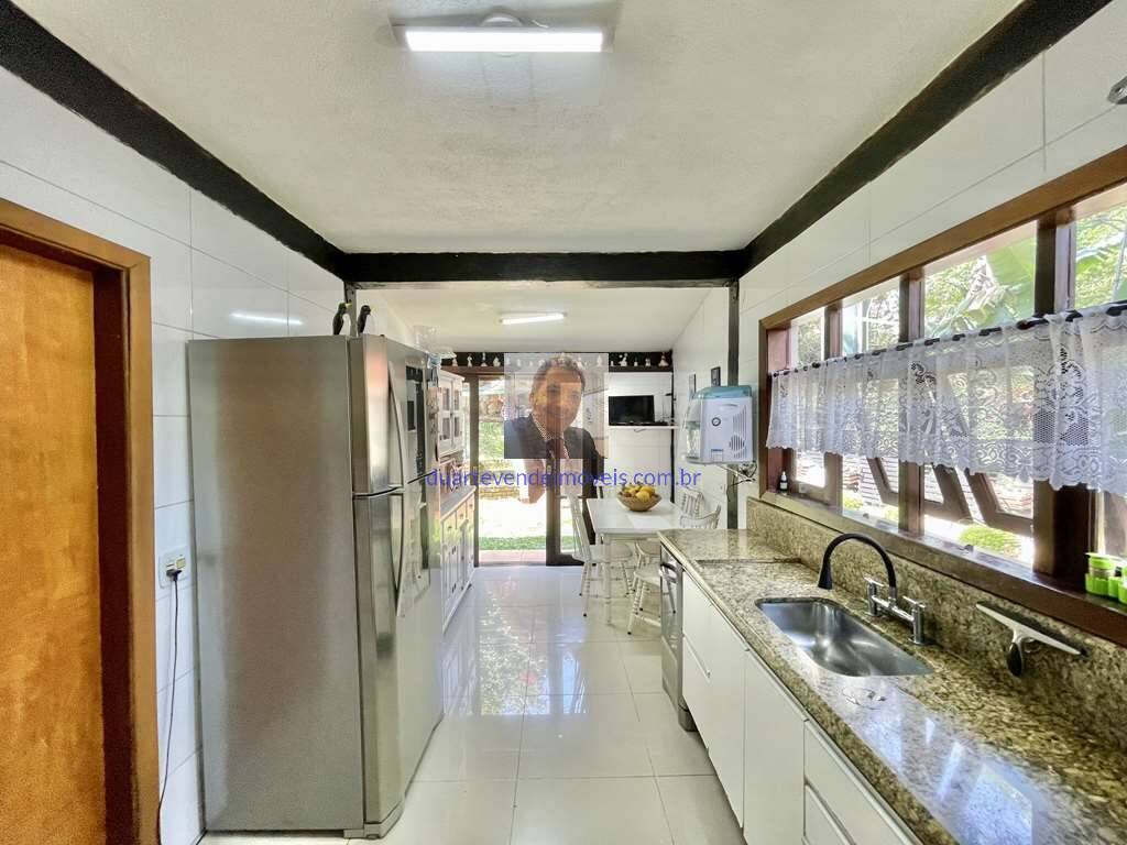 Casa de Condomínio à venda com 3 quartos, 183m² - Foto 16