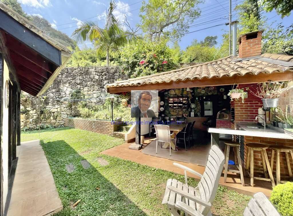 Casa de Condomínio à venda com 3 quartos, 183m² - Foto 19