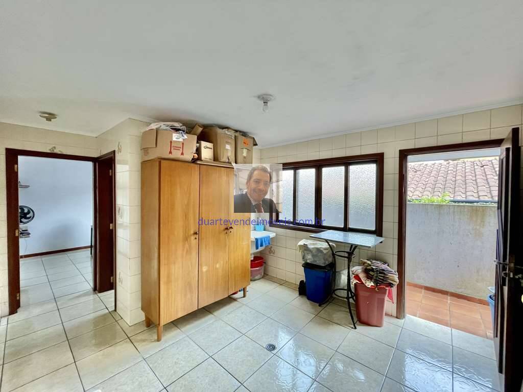 Casa de Condomínio à venda com 4 quartos, 350m² - Foto 19