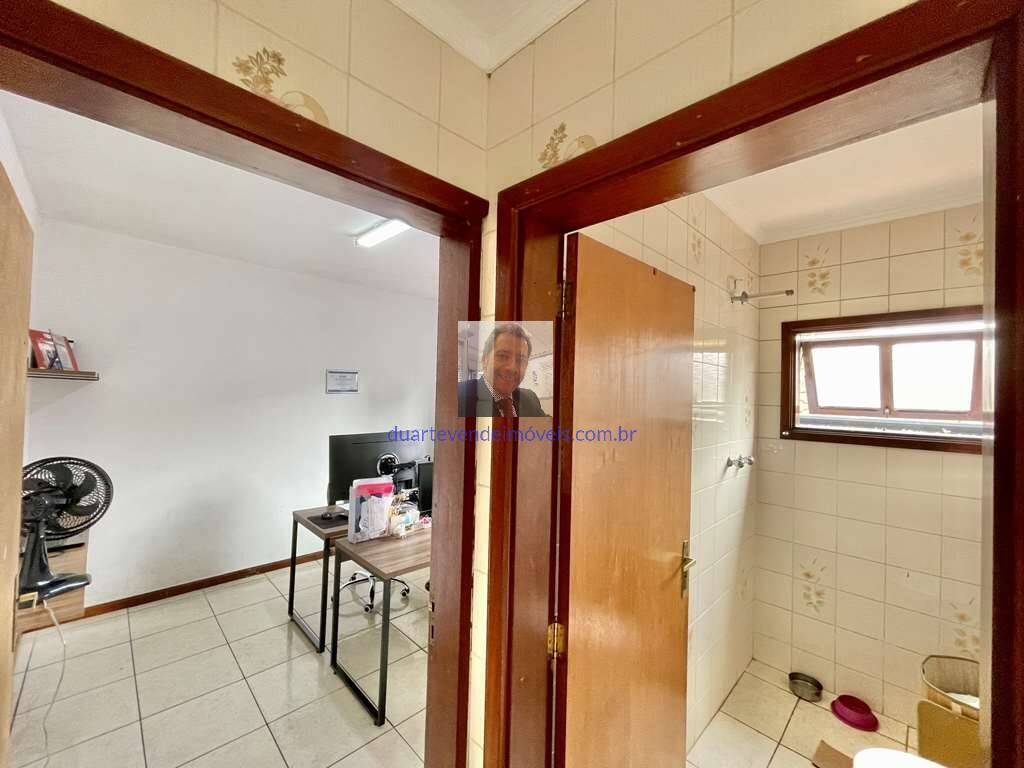 Casa de Condomínio à venda com 4 quartos, 350m² - Foto 20