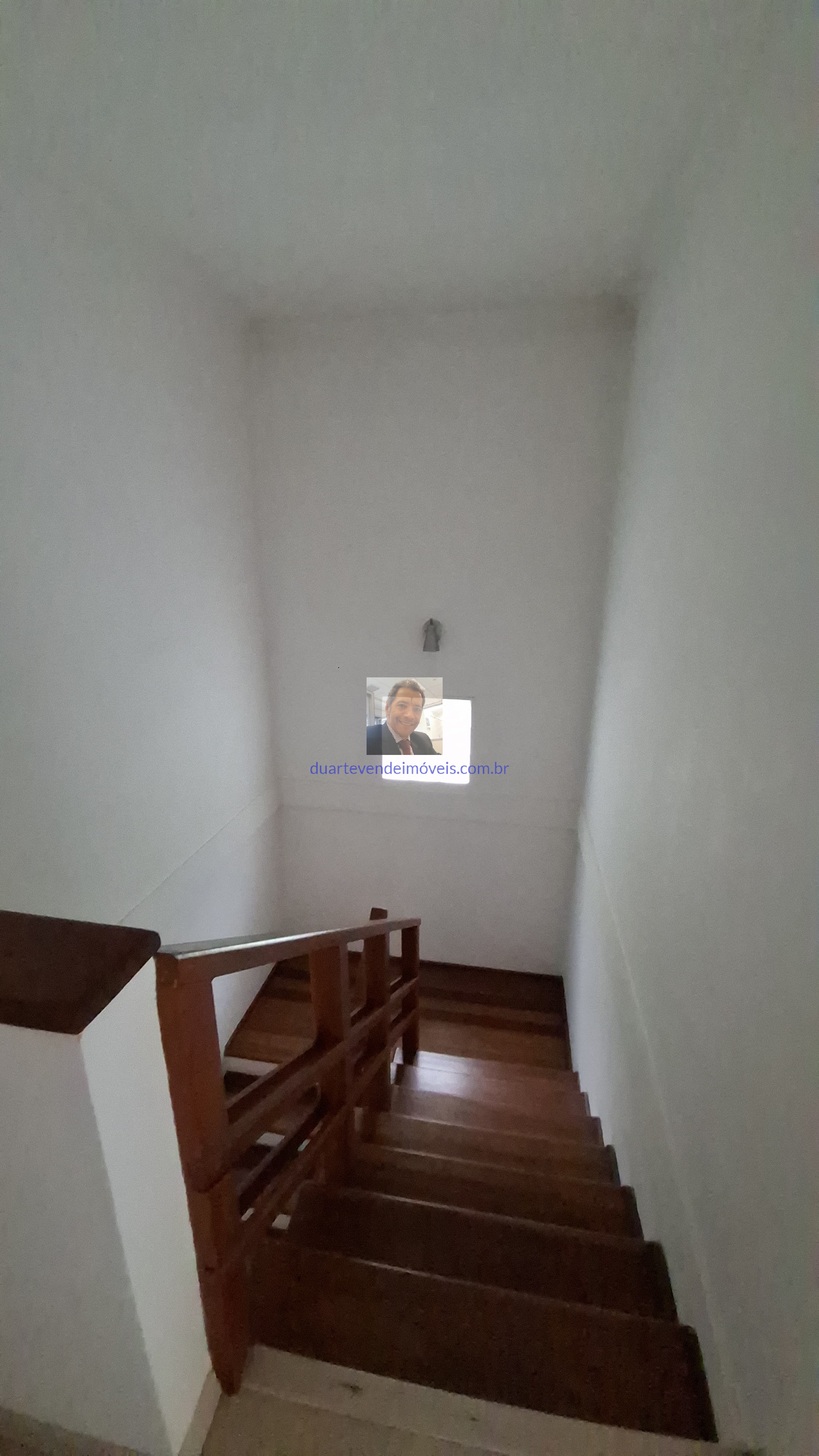 Casa à venda com 4 quartos, 261m² - Foto 3