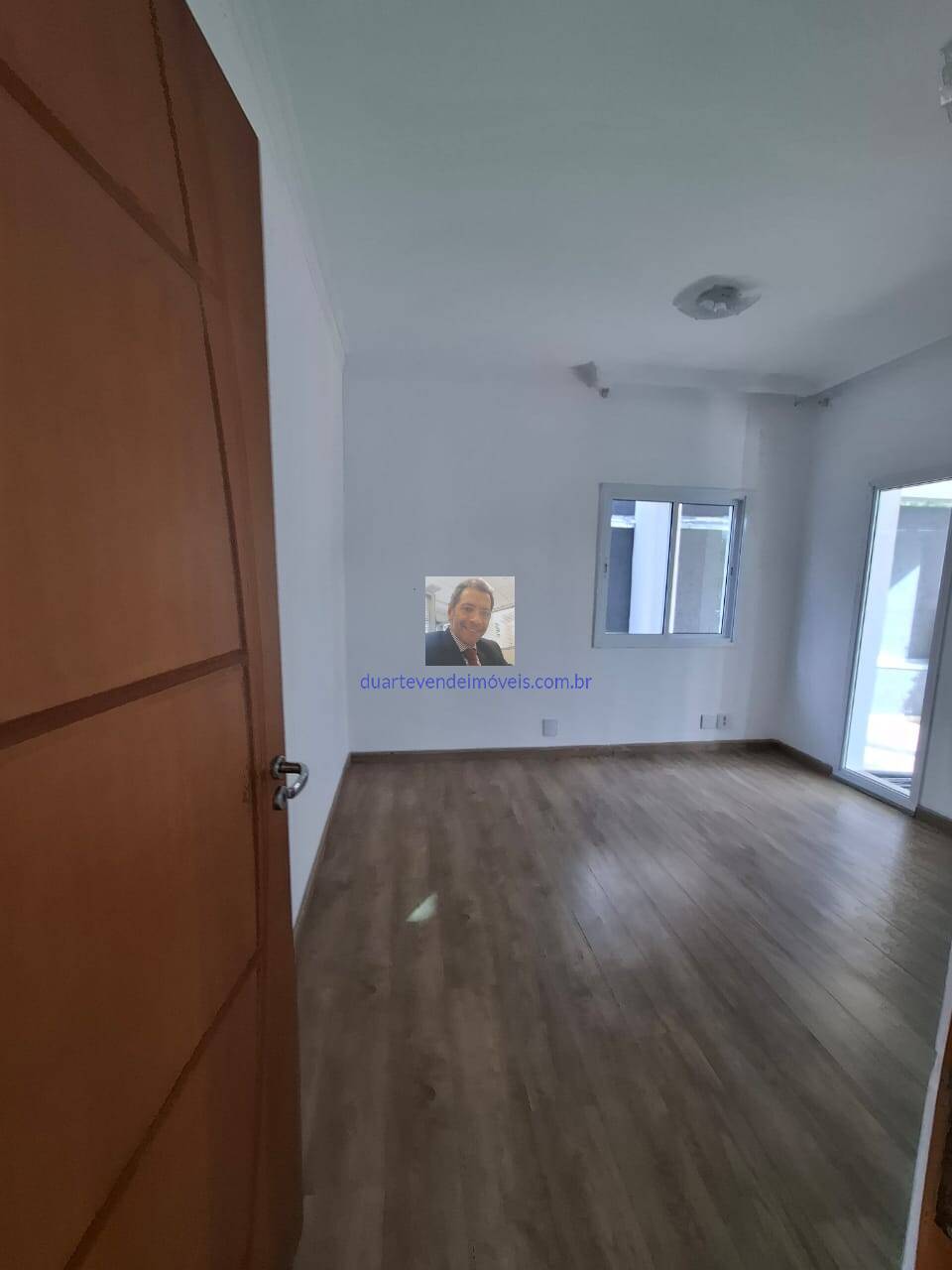 Casa para alugar com 5 quartos, 380m² - Foto 6