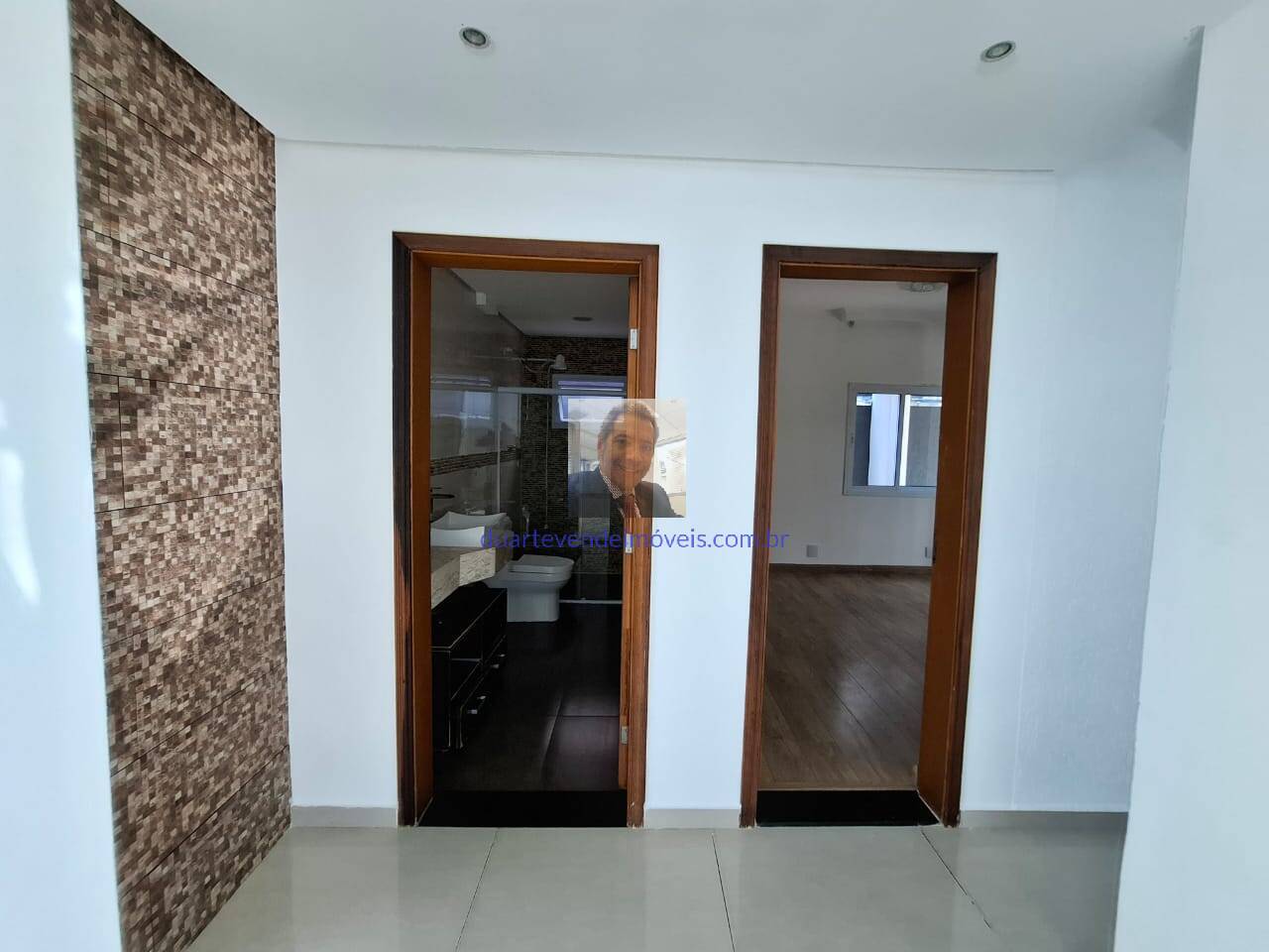 Casa para alugar com 5 quartos, 380m² - Foto 8