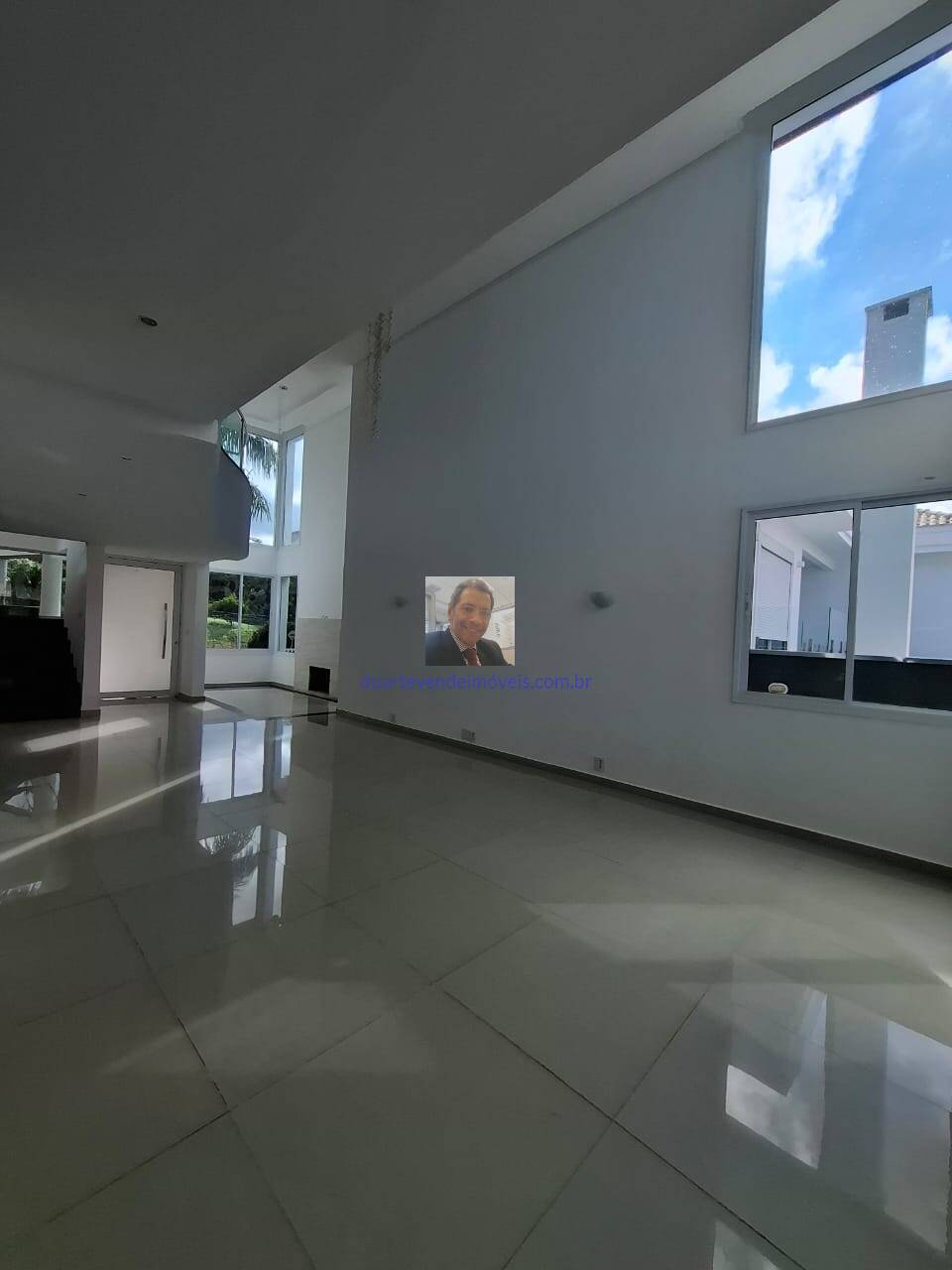 Casa para alugar com 5 quartos, 380m² - Foto 10