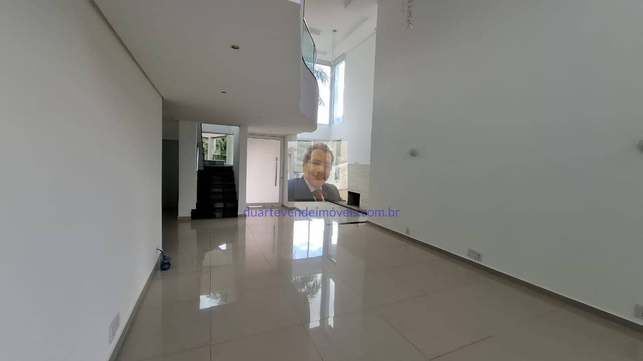 Casa para alugar com 5 quartos, 380m² - Foto 19