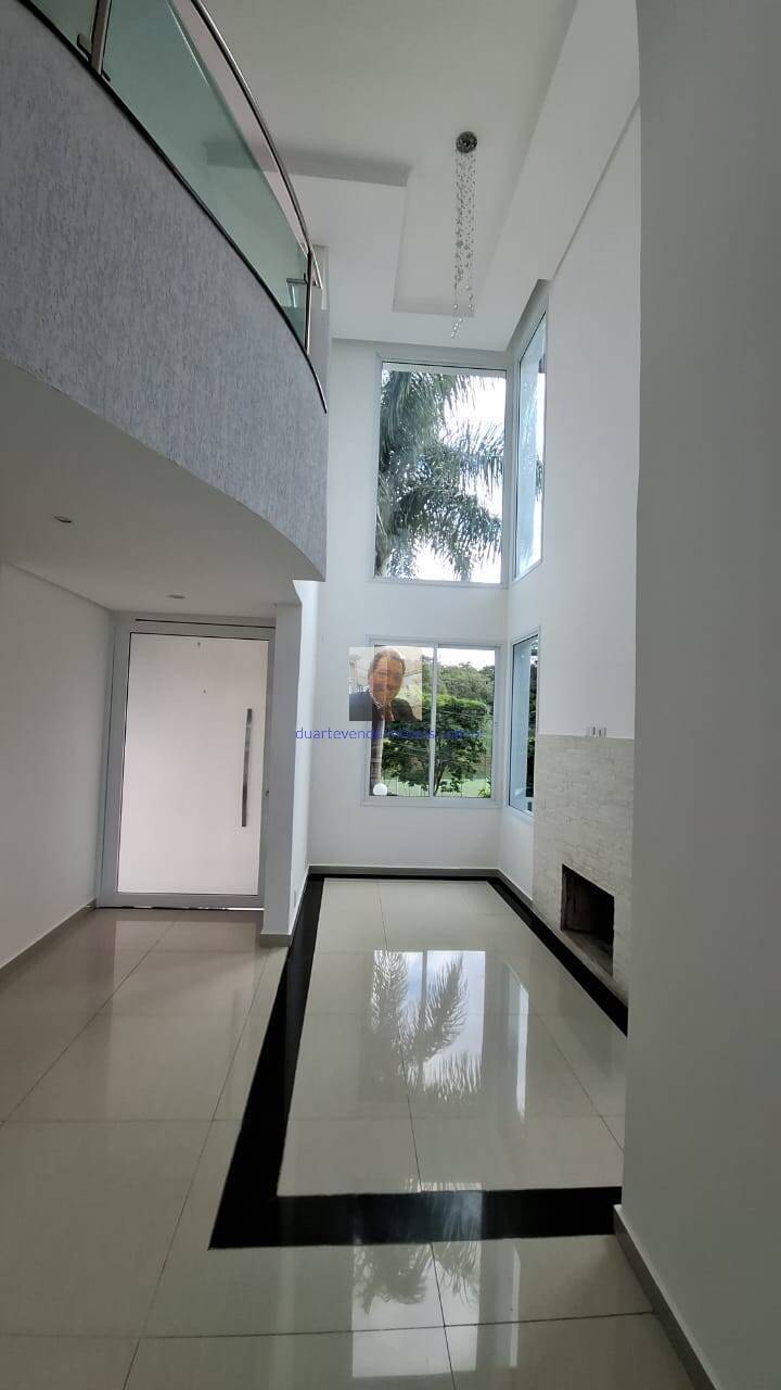 Casa para alugar com 5 quartos, 380m² - Foto 45