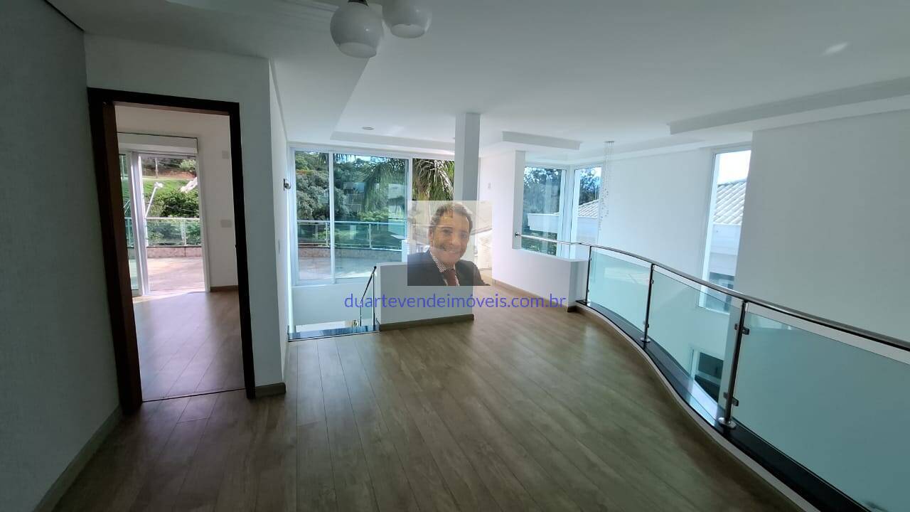 Casa para alugar com 5 quartos, 380m² - Foto 55