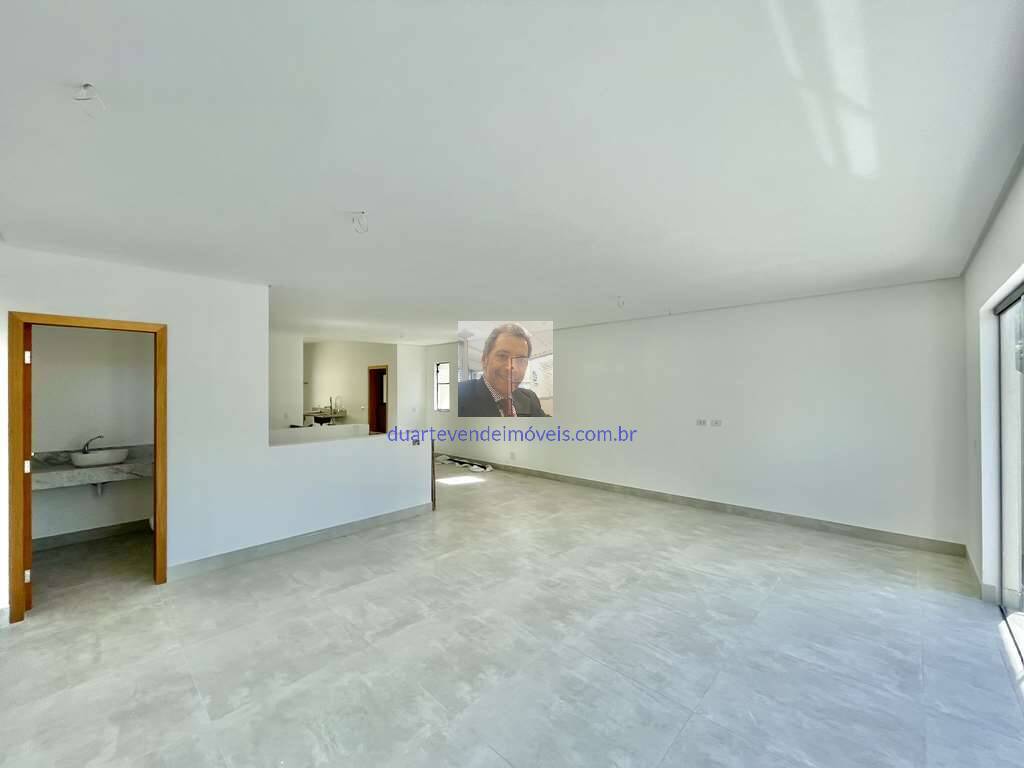 Casa à venda com 3 quartos, 230m² - Foto 11