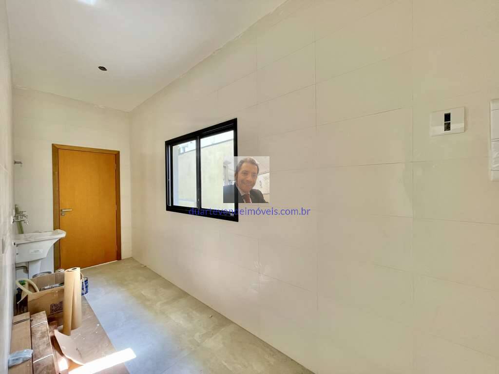 Casa à venda com 3 quartos, 230m² - Foto 18