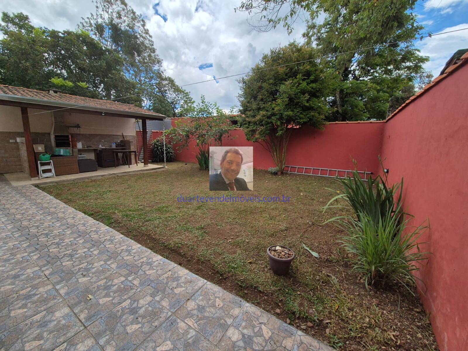 Casa de Condomínio à venda com 3 quartos, 180m² - Foto 2