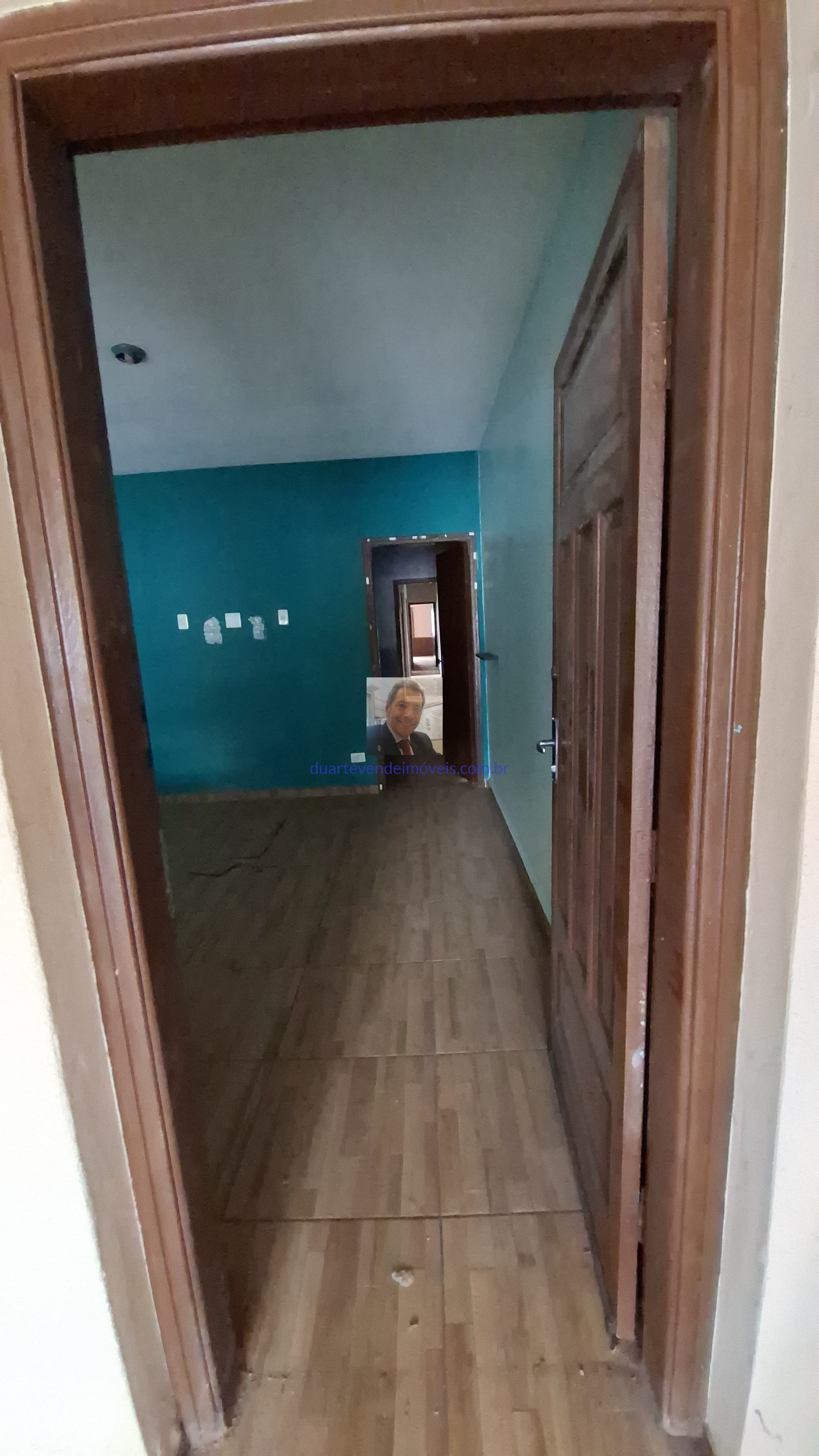 Casa à venda com 4 quartos, 200m² - Foto 10