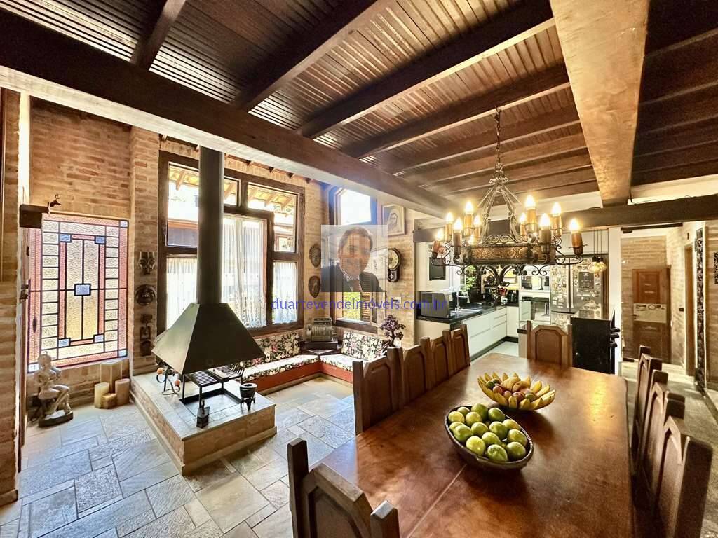 Casa de Condomínio à venda com 4 quartos, 300m² - Foto 15