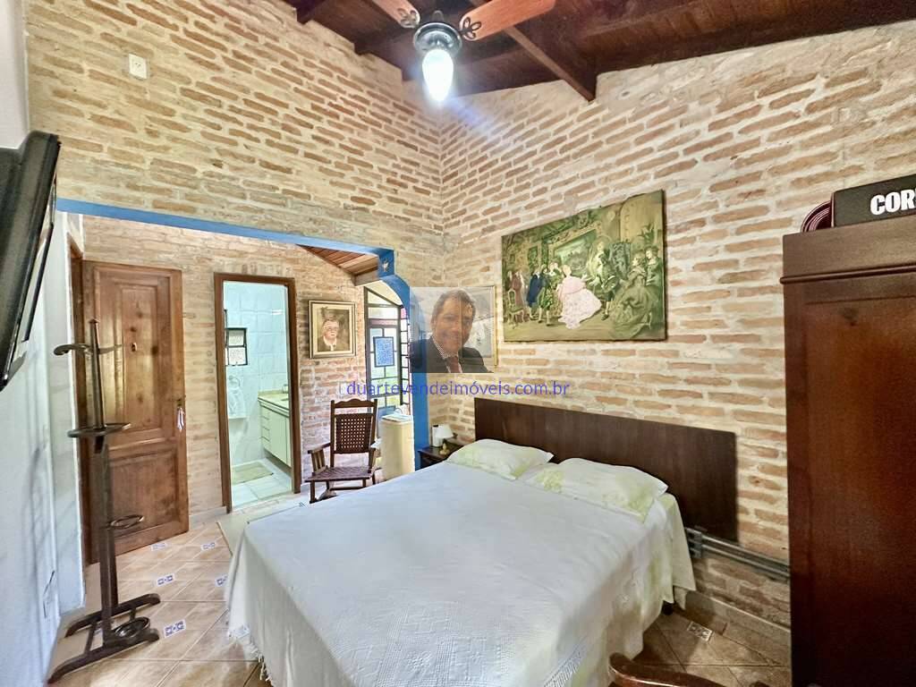 Casa de Condomínio à venda com 4 quartos, 300m² - Foto 31