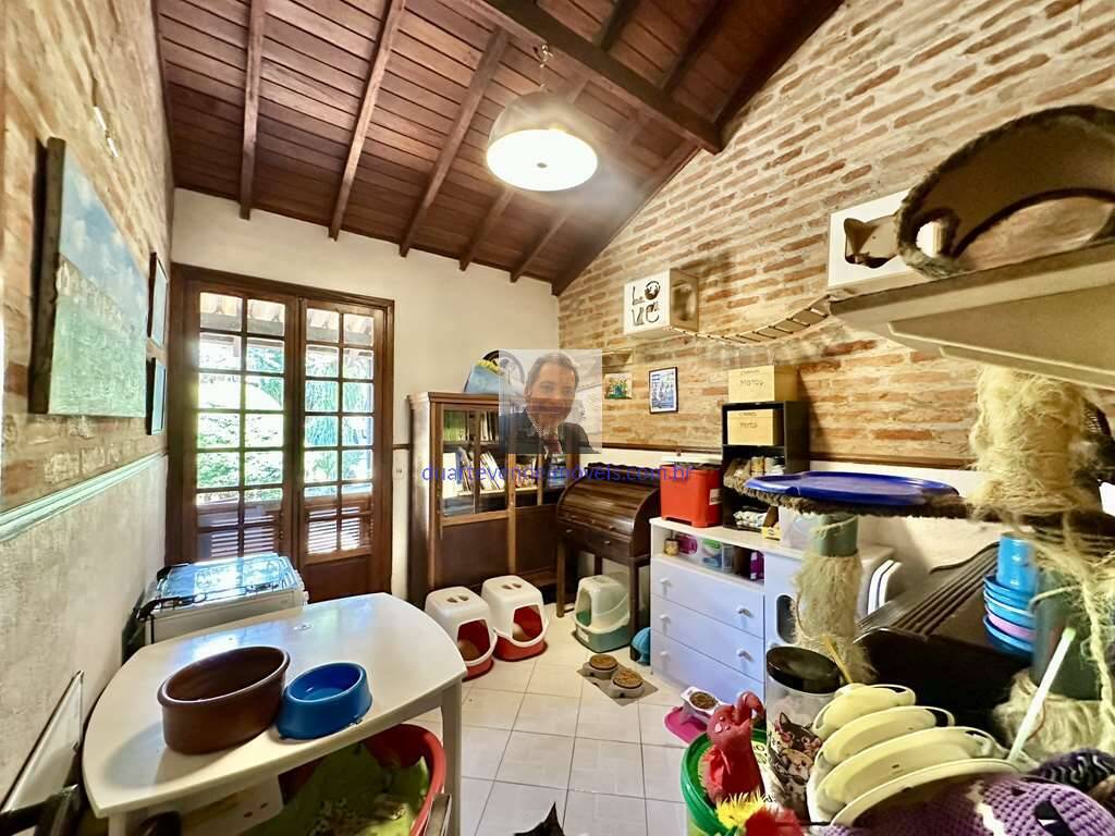 Casa de Condomínio à venda com 4 quartos, 300m² - Foto 38