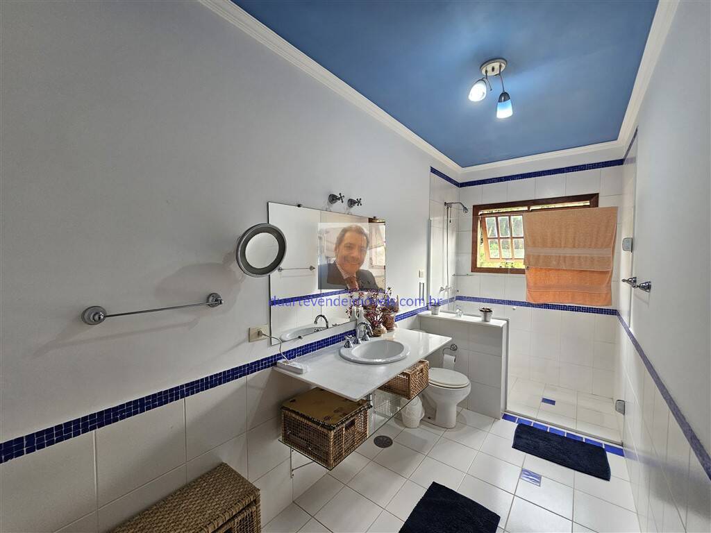 Casa de Condomínio à venda com 1 quarto, 204m² - Foto 29