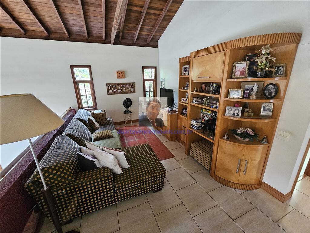 Casa de Condomínio à venda com 1 quarto, 204m² - Foto 37