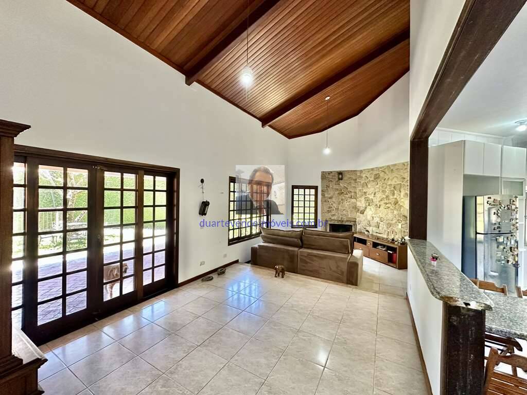 Casa de Condomínio à venda com 3 quartos, 255m² - Foto 5