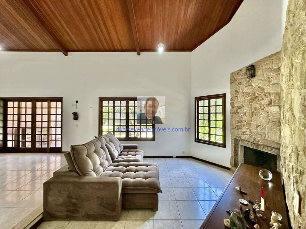 Casa de Condomínio à venda com 3 quartos, 255m² - Foto 29