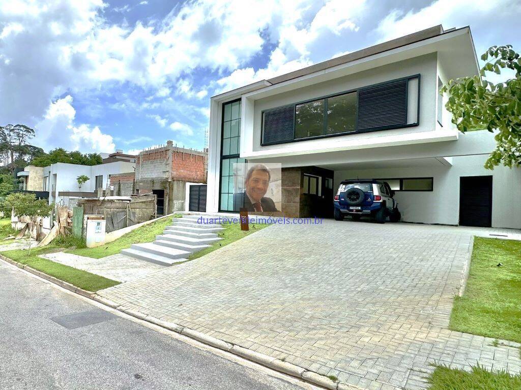 Casa de Condomínio à venda com 3 quartos, 303m² - Foto 1