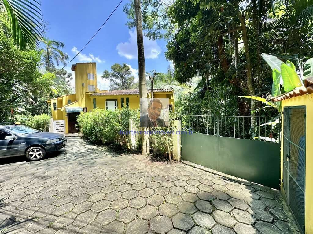 Casa de Condomínio à venda e aluguel com 3 quartos, 485m² - Foto 1